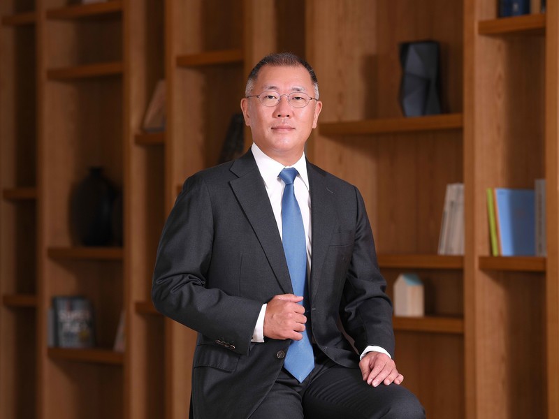 Hyundai předává vedení představiteli třetí generace